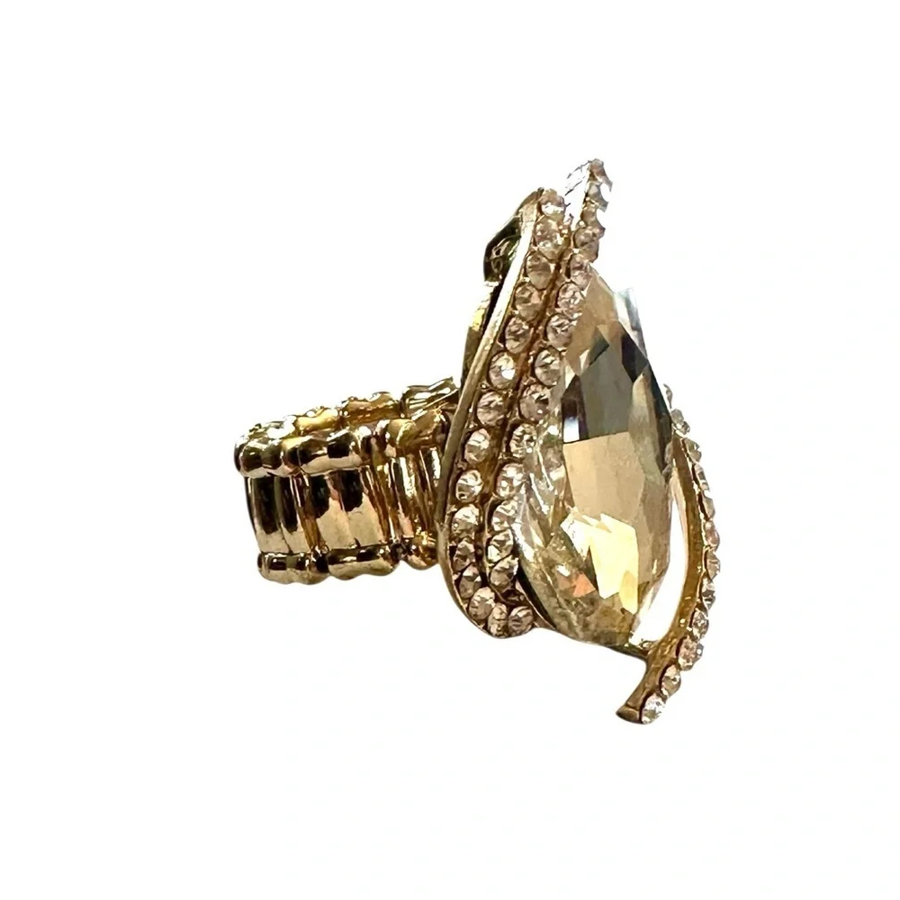Beautiful Stretch Cocktail Statement Ring - Gold Tone - Clear Stone